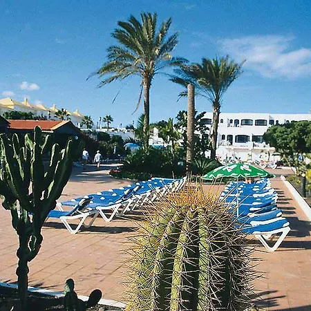 Las Palmeras I & Ii Hotel 3*