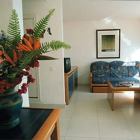 Hotel Las Palmeras I & Ii